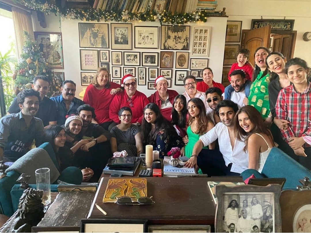 Actor Rajiv Kapoor's last family photo during christmas celebration