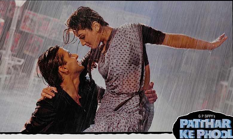 Salman Khan and Raveena Tandon in Patthar Ke Phool 